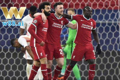 Liverpool thắng trên “sân nhà” giành vé vào tứ kết Champions League